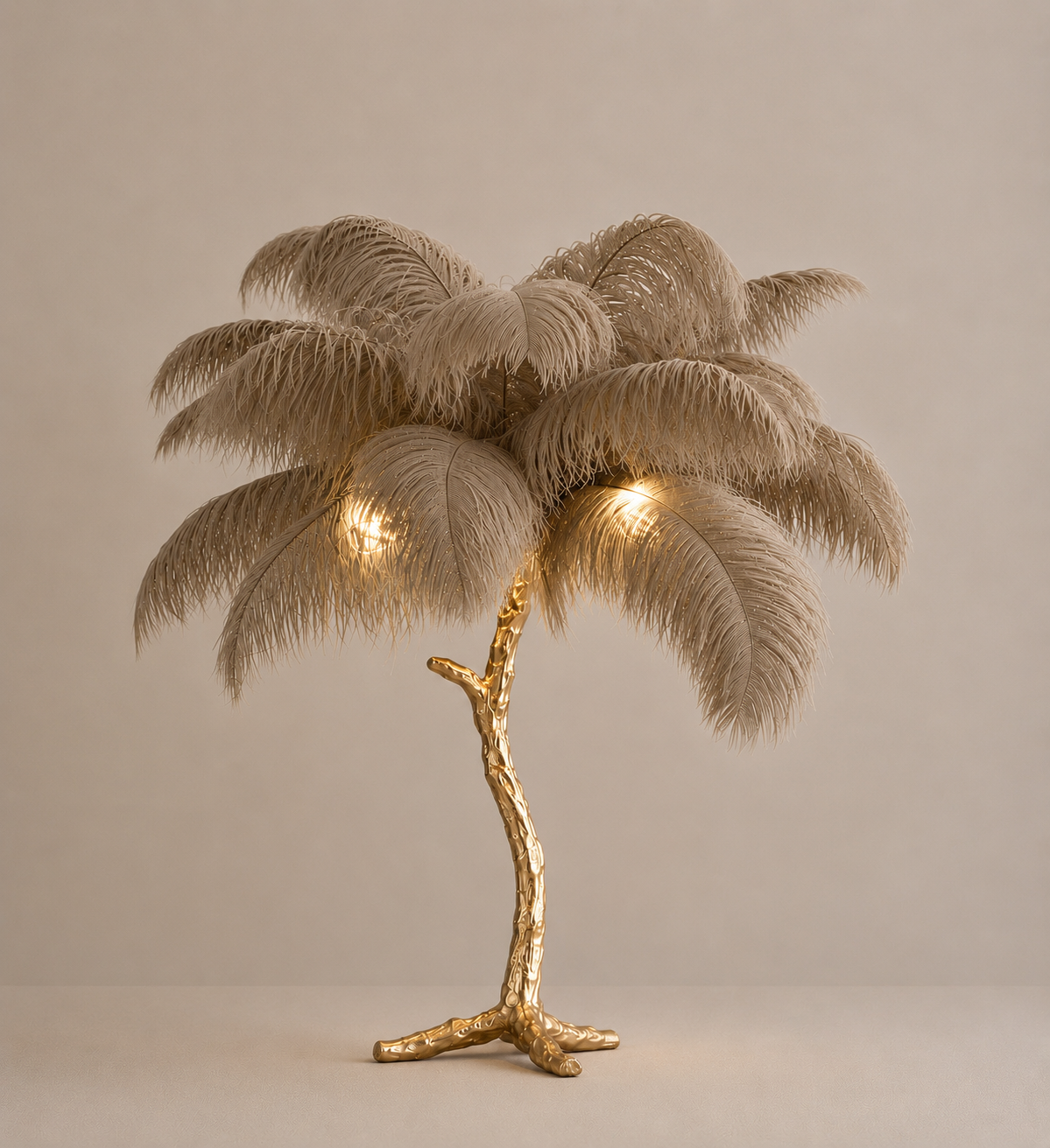 Beige feather table lamp